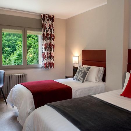 Hotel Palarine Erts Стая снимка
