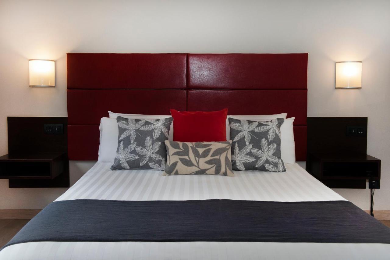 Hotel Palarine Erts Екстериор снимка