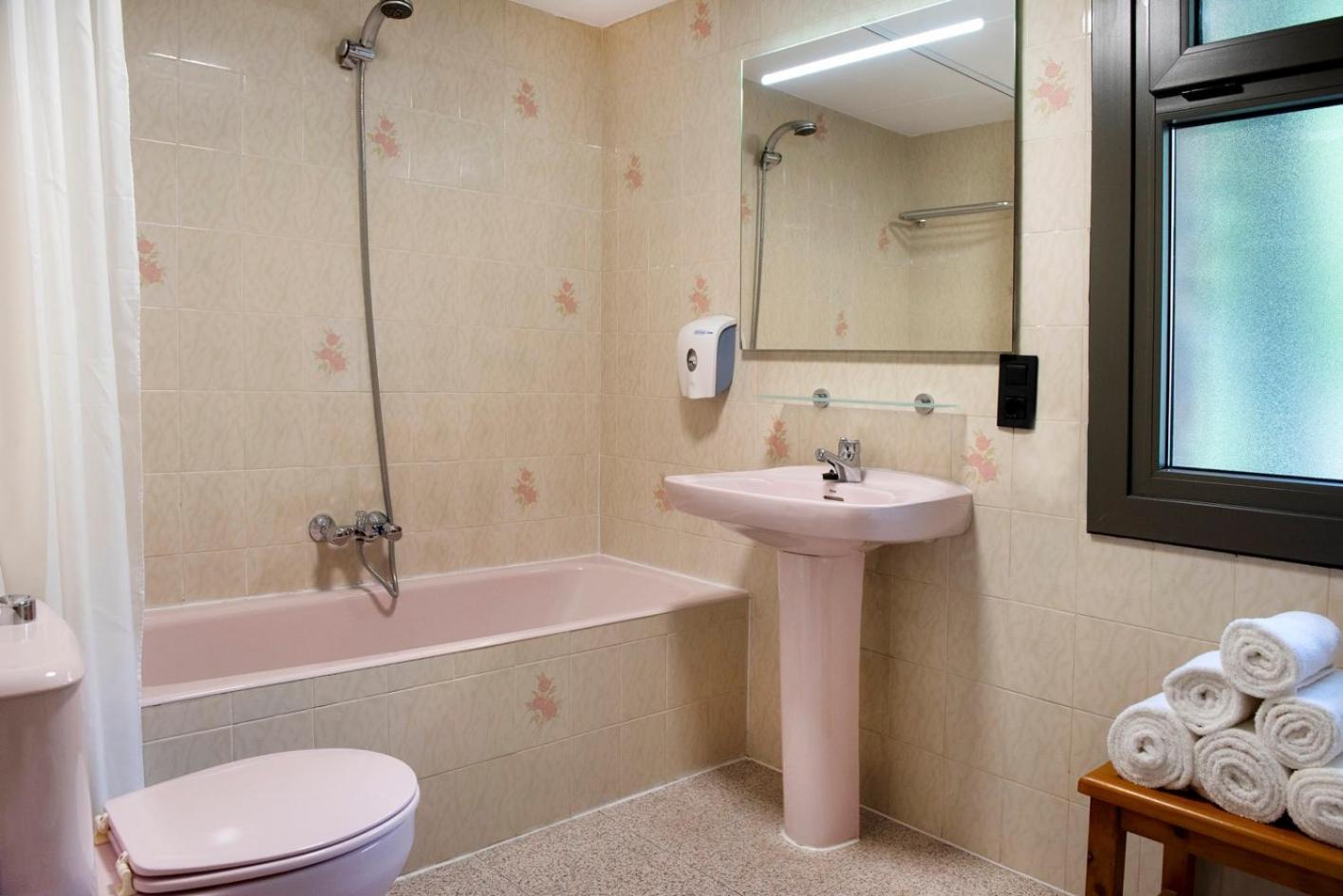 Hotel Palarine Erts Стая снимка